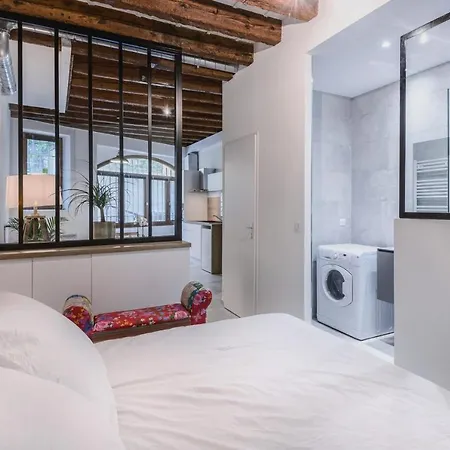 Cozy Nest Of Vieux Апартаменты *